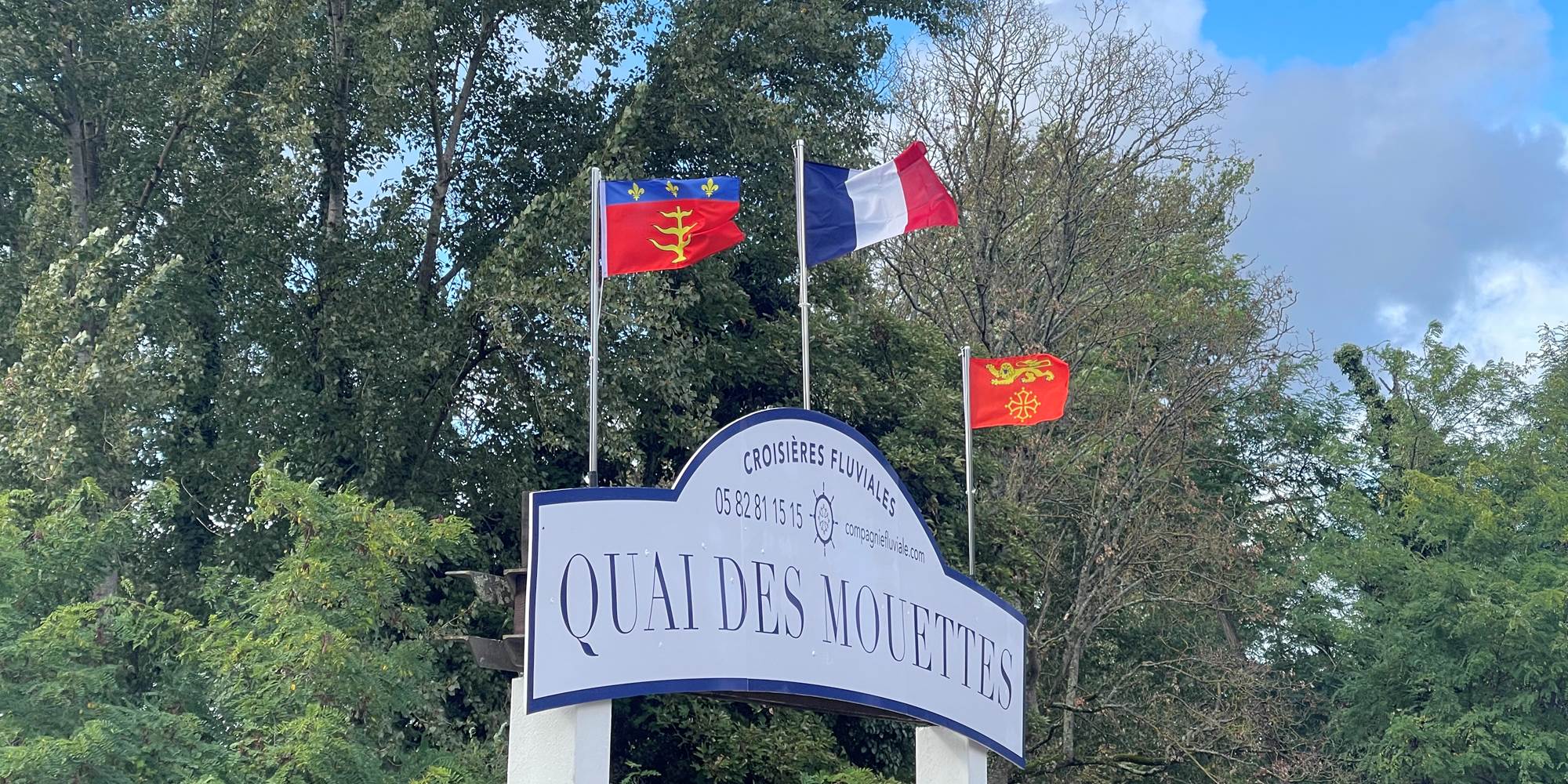 Quai des Mouettes, embarcadère du Daphné