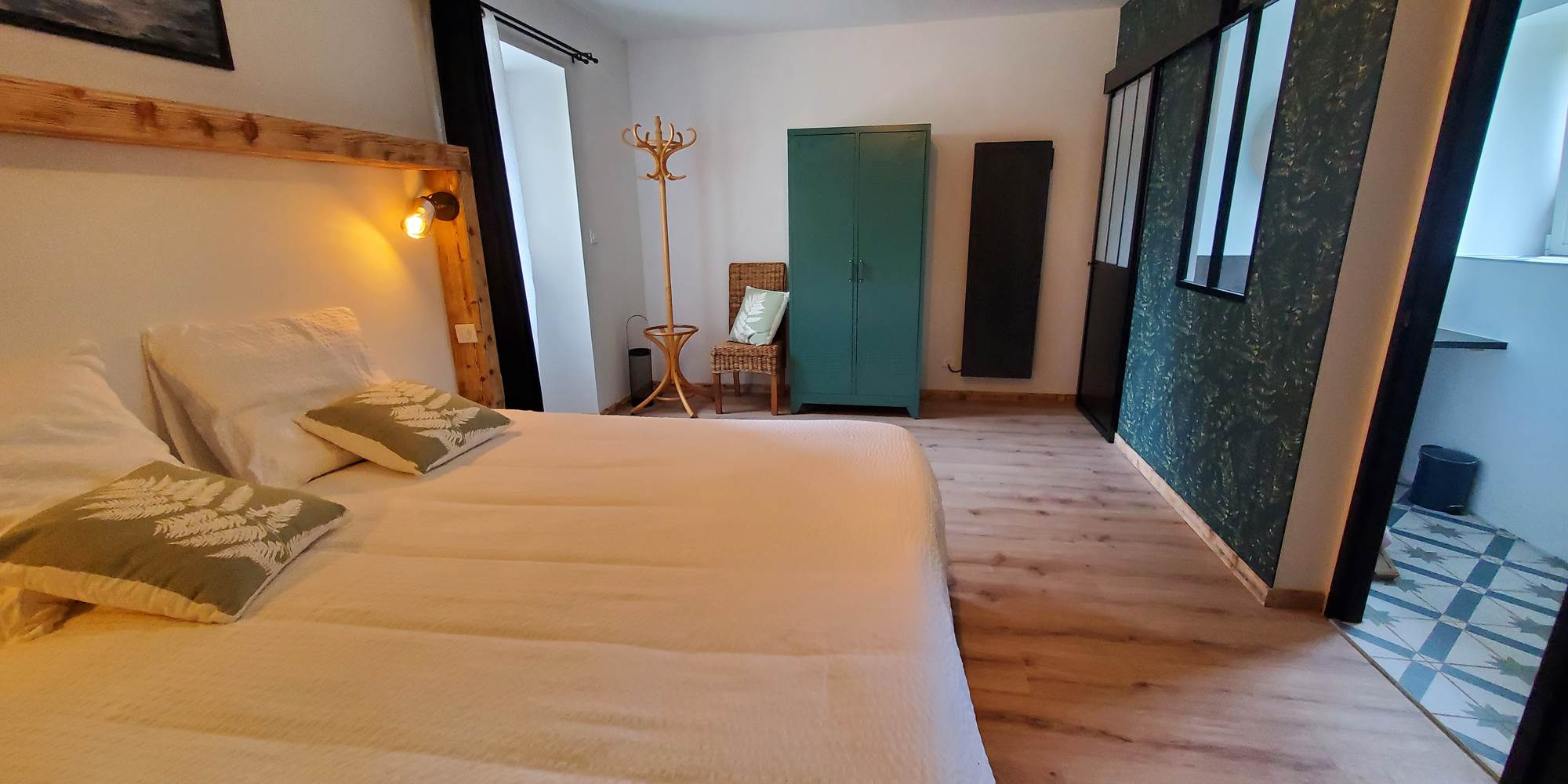 La chambre avec wc et SDB séparé