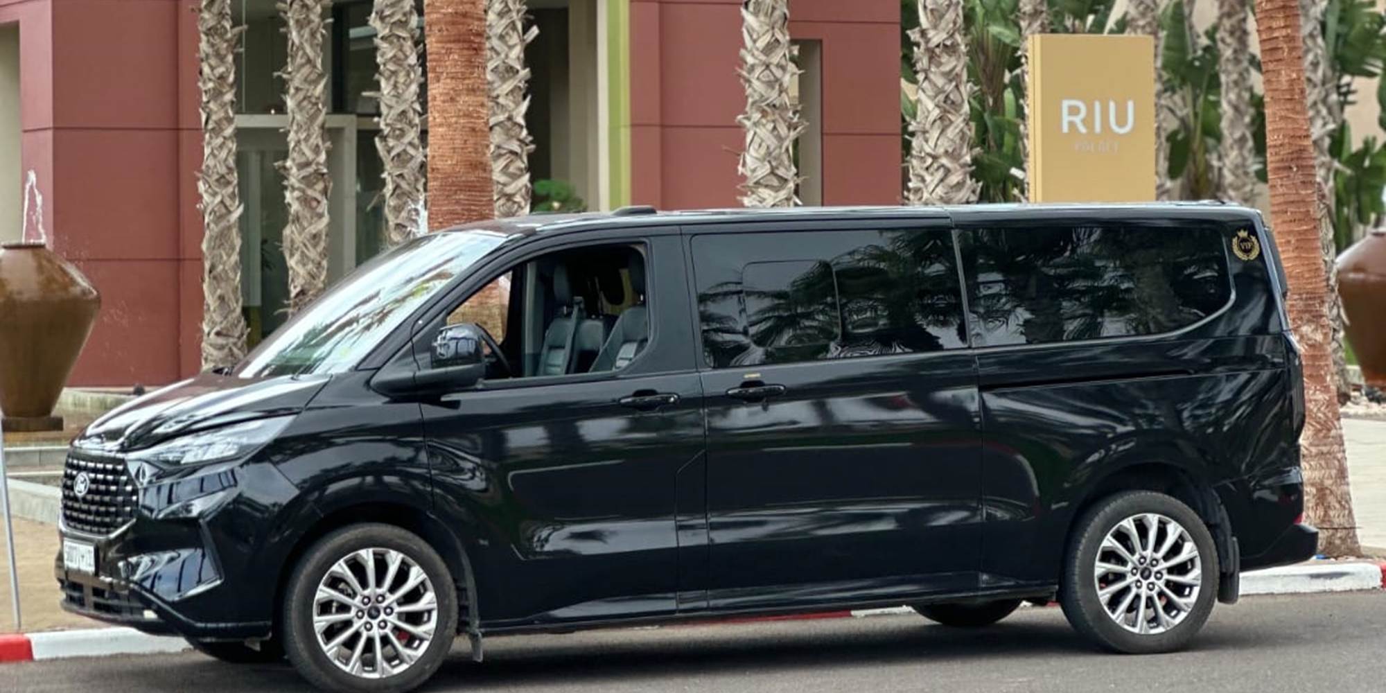 Paradise Travels Transport (16)
