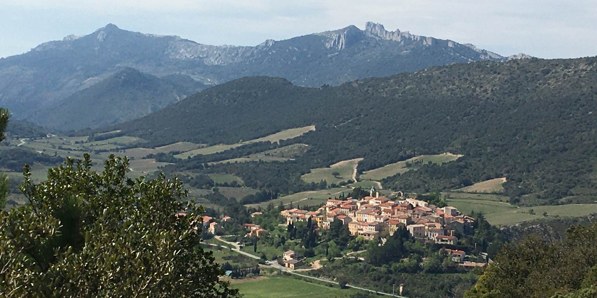 Cucugnan et sa vallée