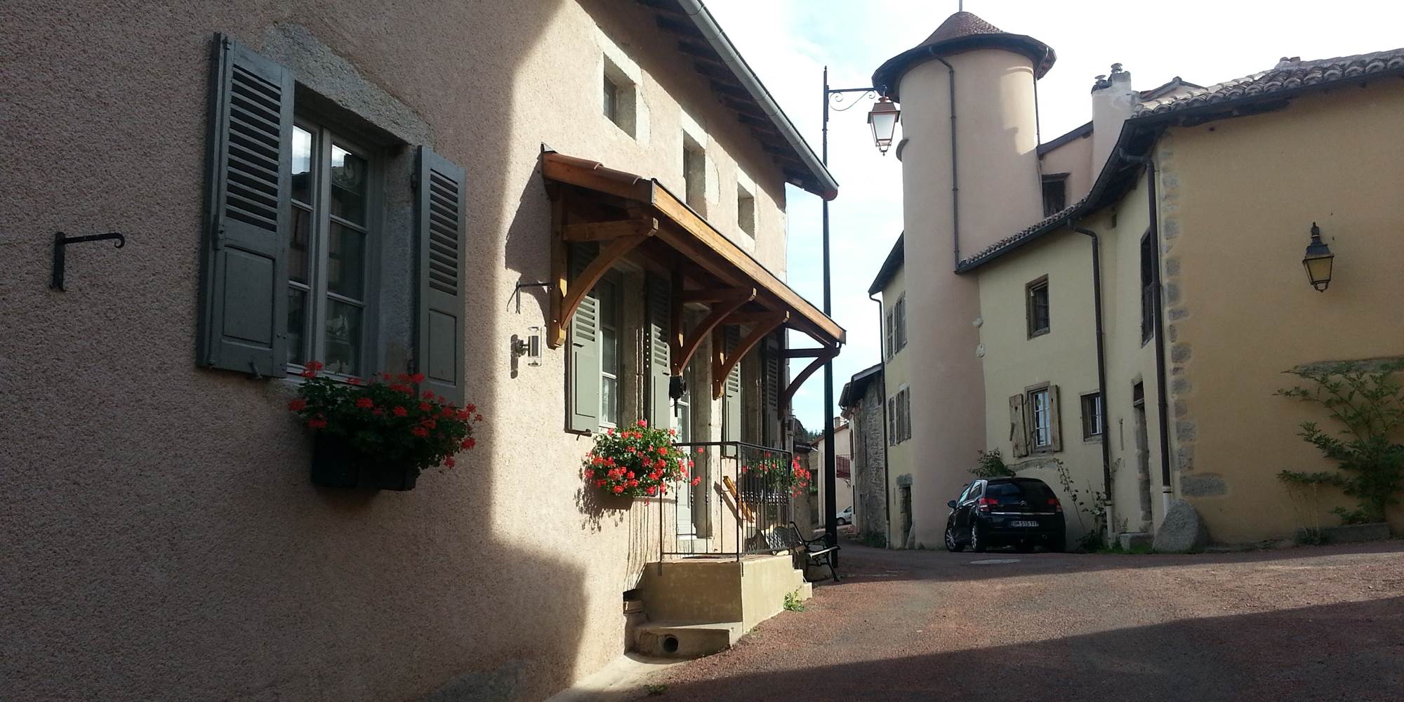 Entrée côté rue