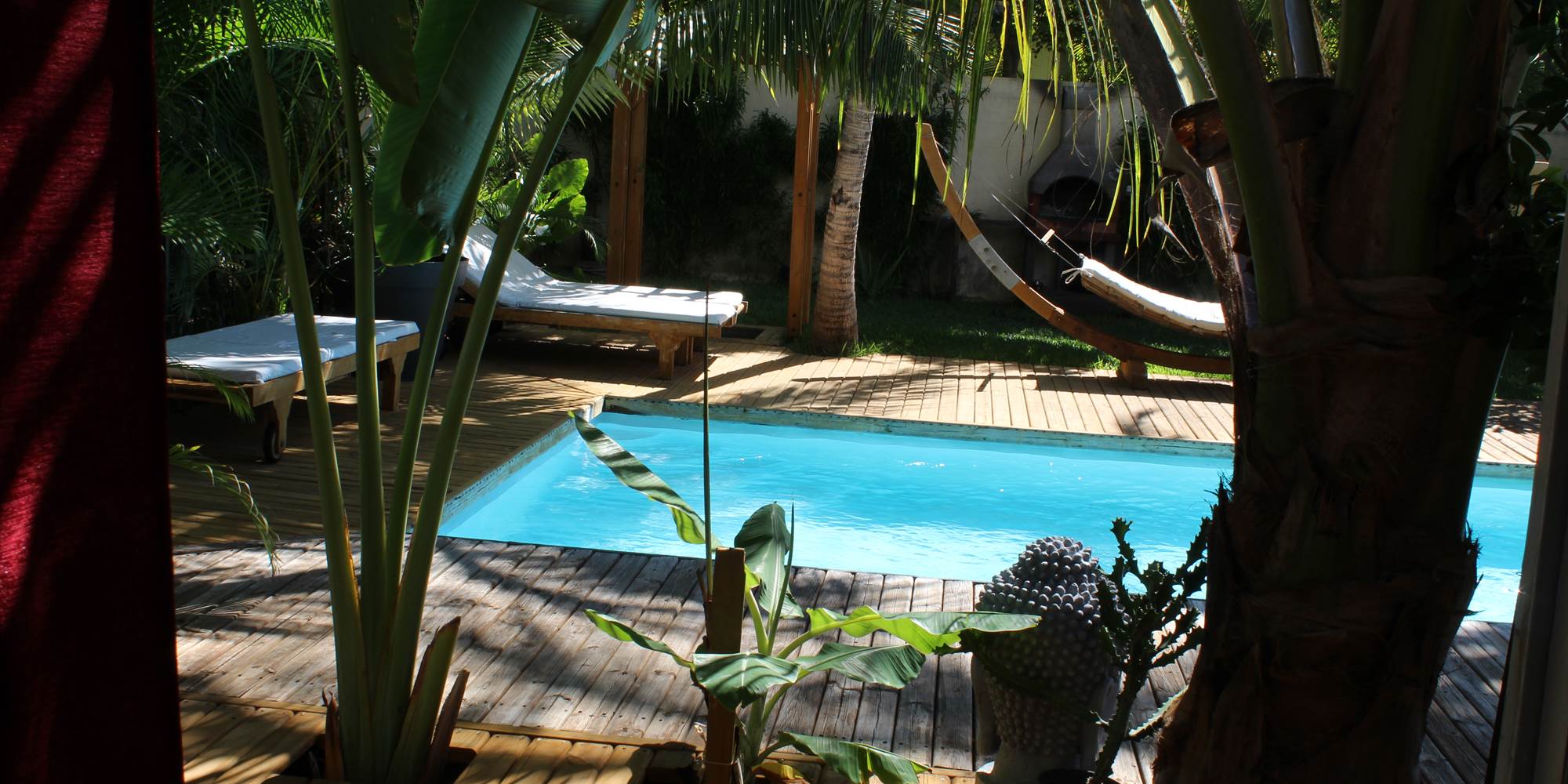 Vue sur la piscine-presta