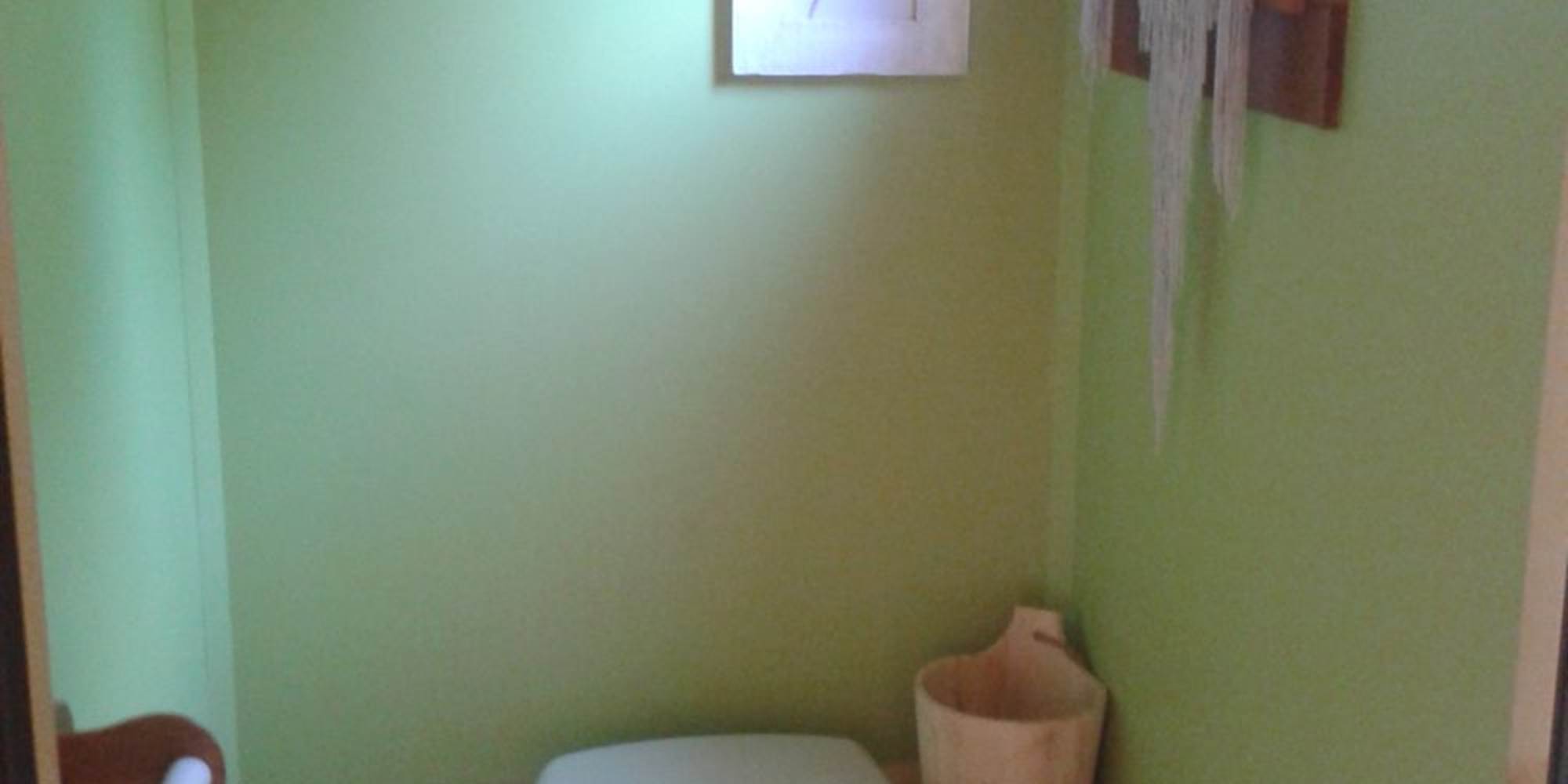 roulotte "nature et bois" les toilettes secs