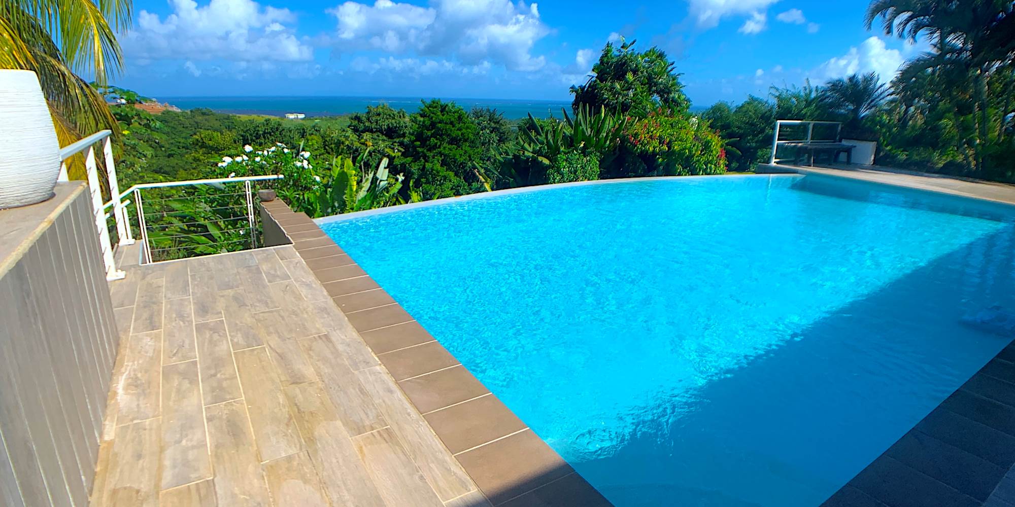 Vue sur le Grand Cul de Sac Marin