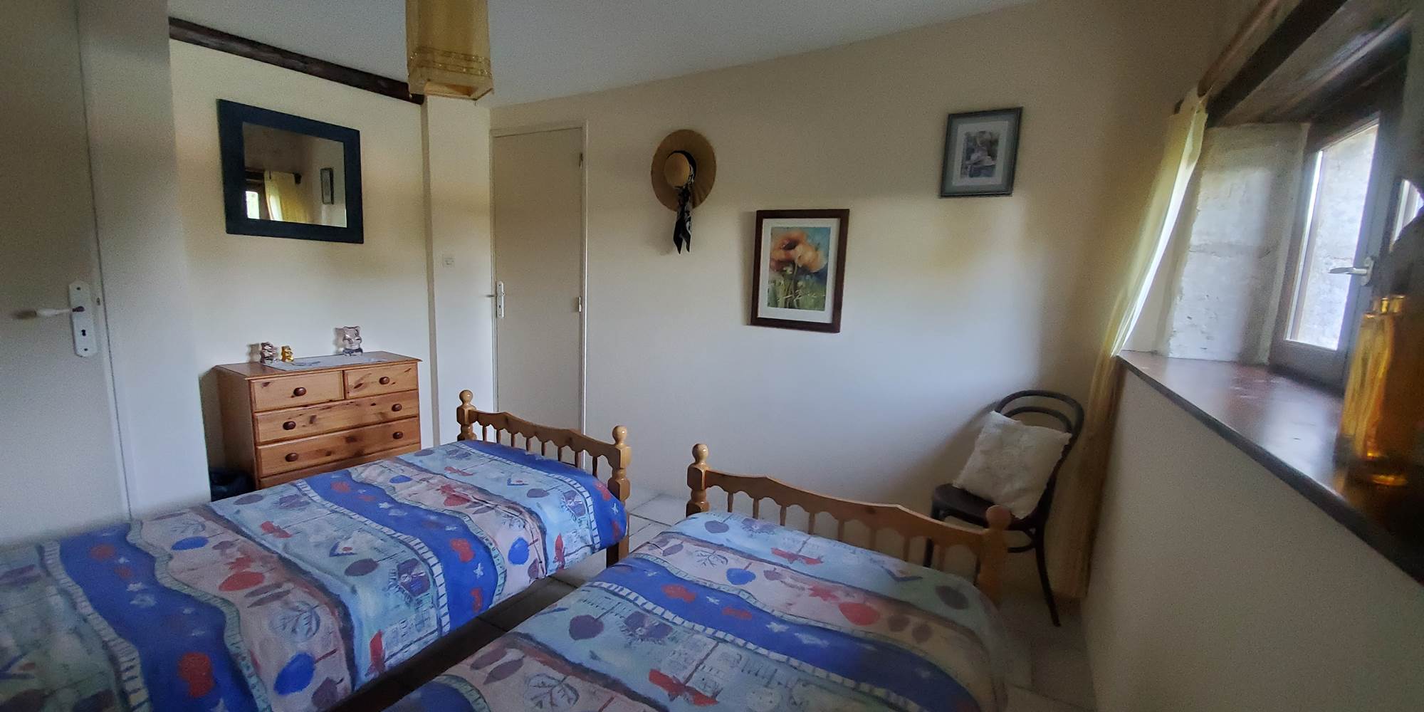 Gîte La Marteille - Chambre avec 2 lits simples Rdc