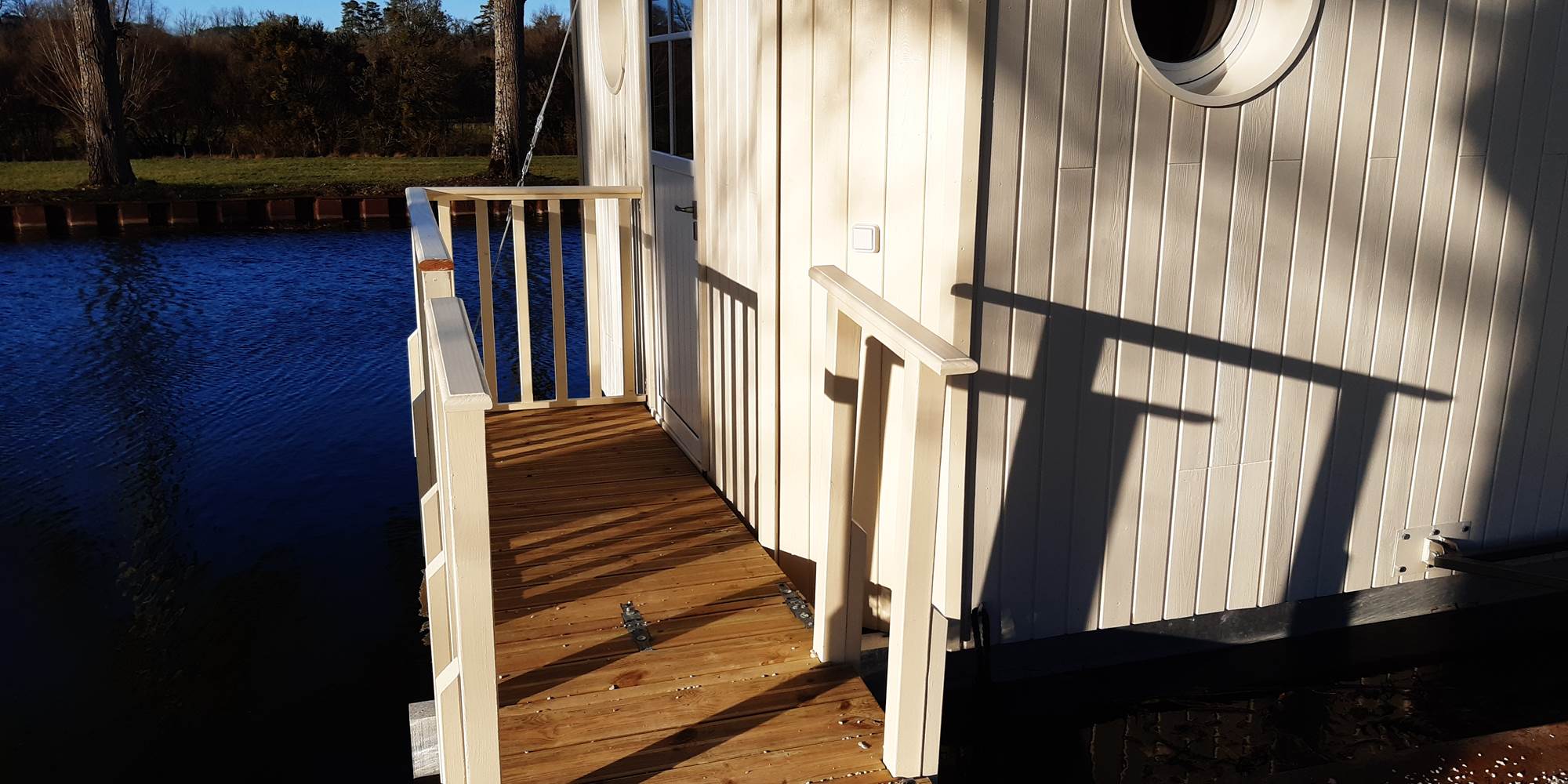 Entrée chambre "Repassage"