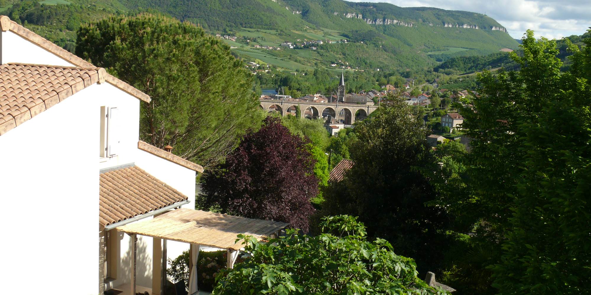Vue sur Aguessac et le Causse depuis la maison