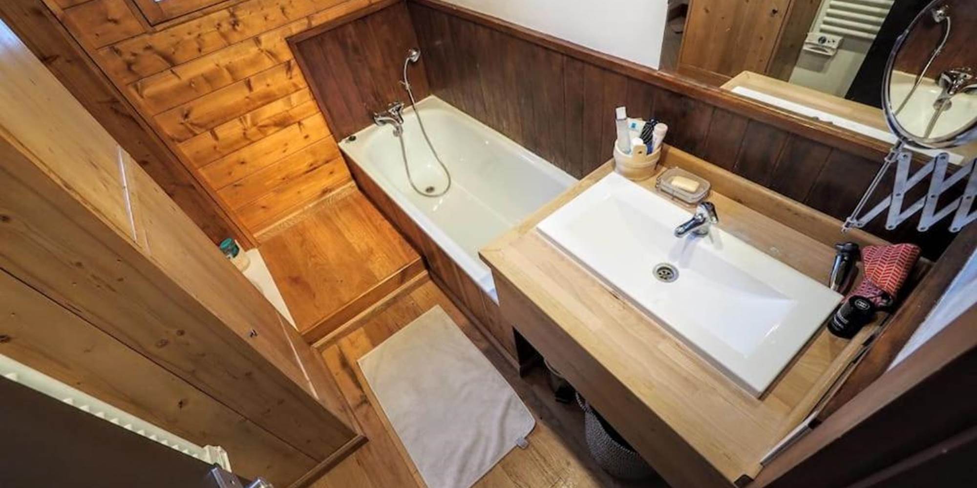 Paradis-Lodge-Le-chalet-à-la-montagne-salle-de-bain