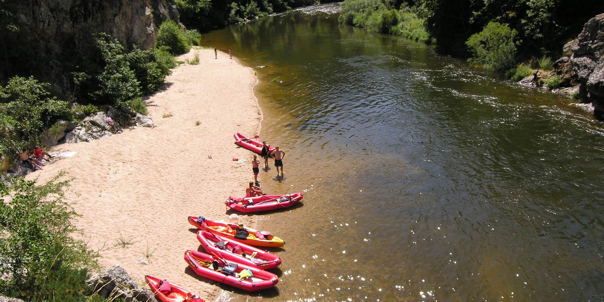 Canoë kayak dans les gorges de l'Allier
