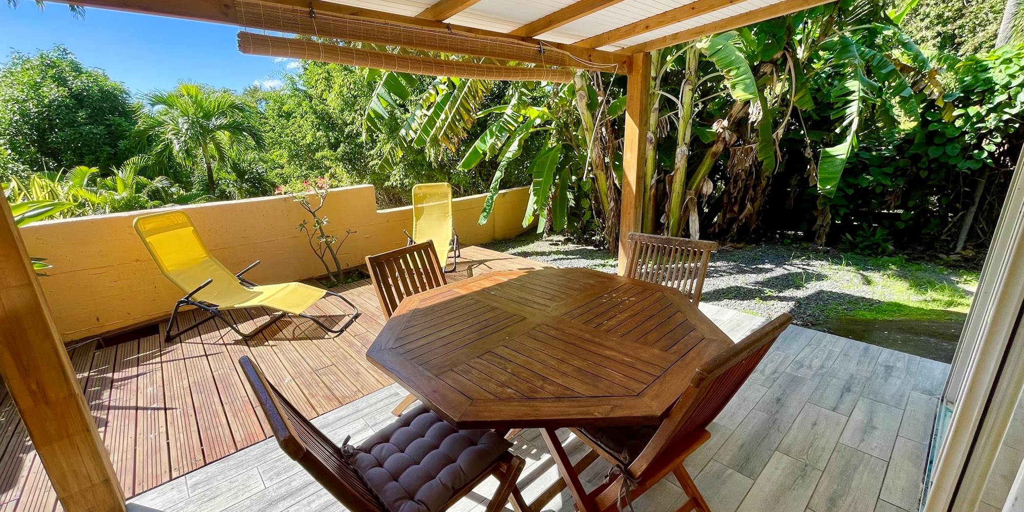 Terrasse privative couverte + solarium