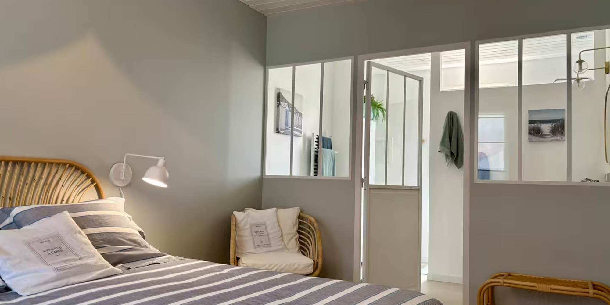 Maison Tantôt - suite parentale, lit double, salle de bain, wc, dressing