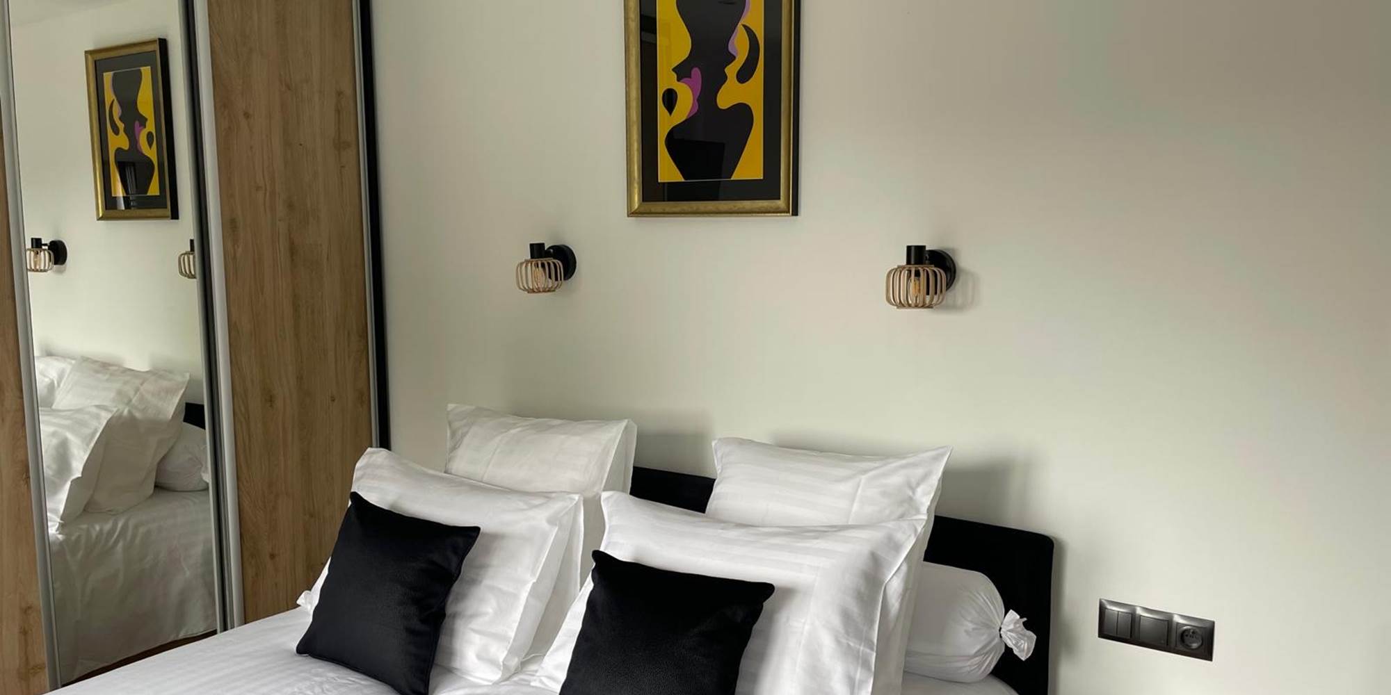 f0f44823-b576-496c-b4e8-b3dd0b1d9a2c