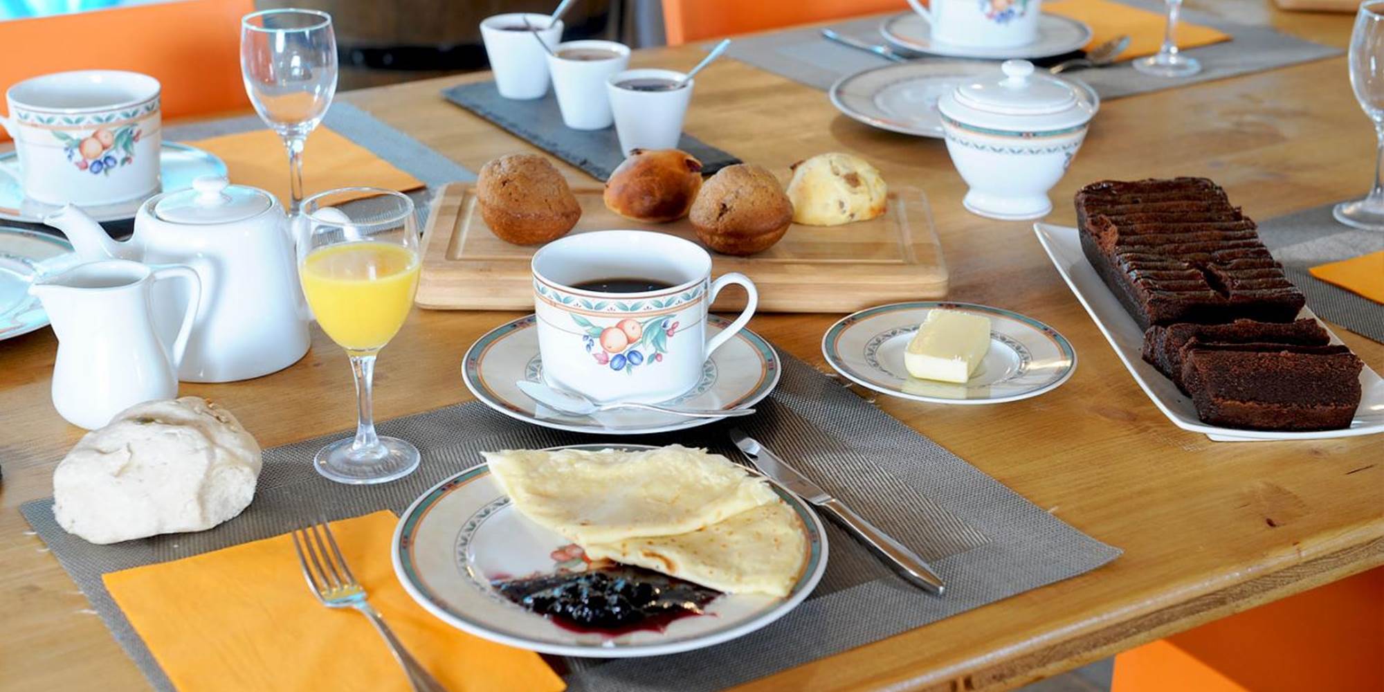 petit déj crêpes + gateau choc