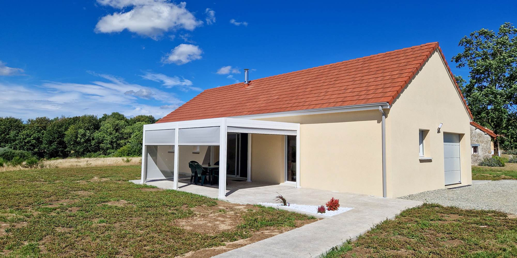 Gîte l'Unik - Pergola -Terrasse- pour profiter des repas en plein air  en famille ou entre amis