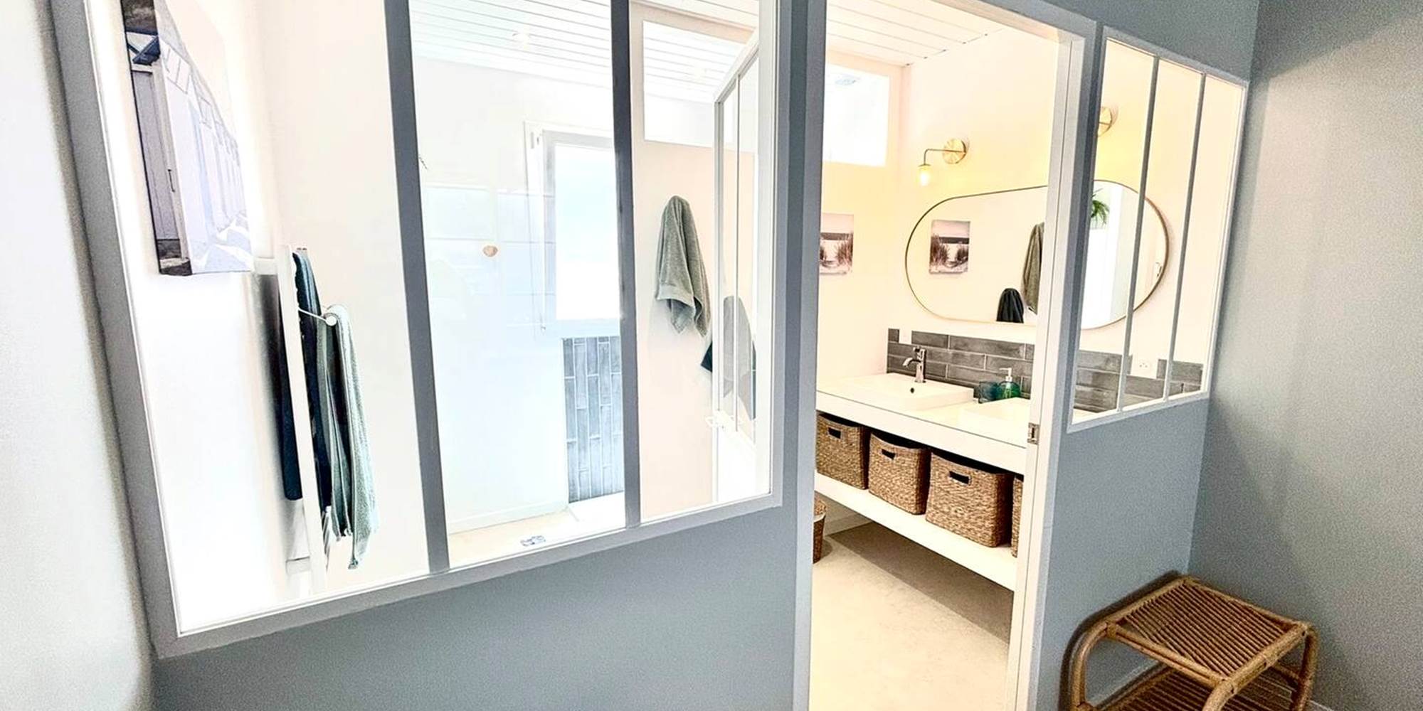 Maison Tantôt - suite parentale, salle de bain, double vasques, douche et wc