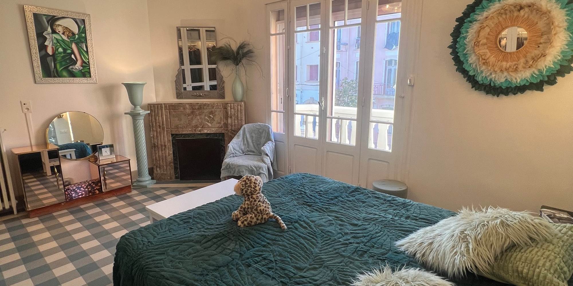 Chambre avec balcon donnant sur le jardin