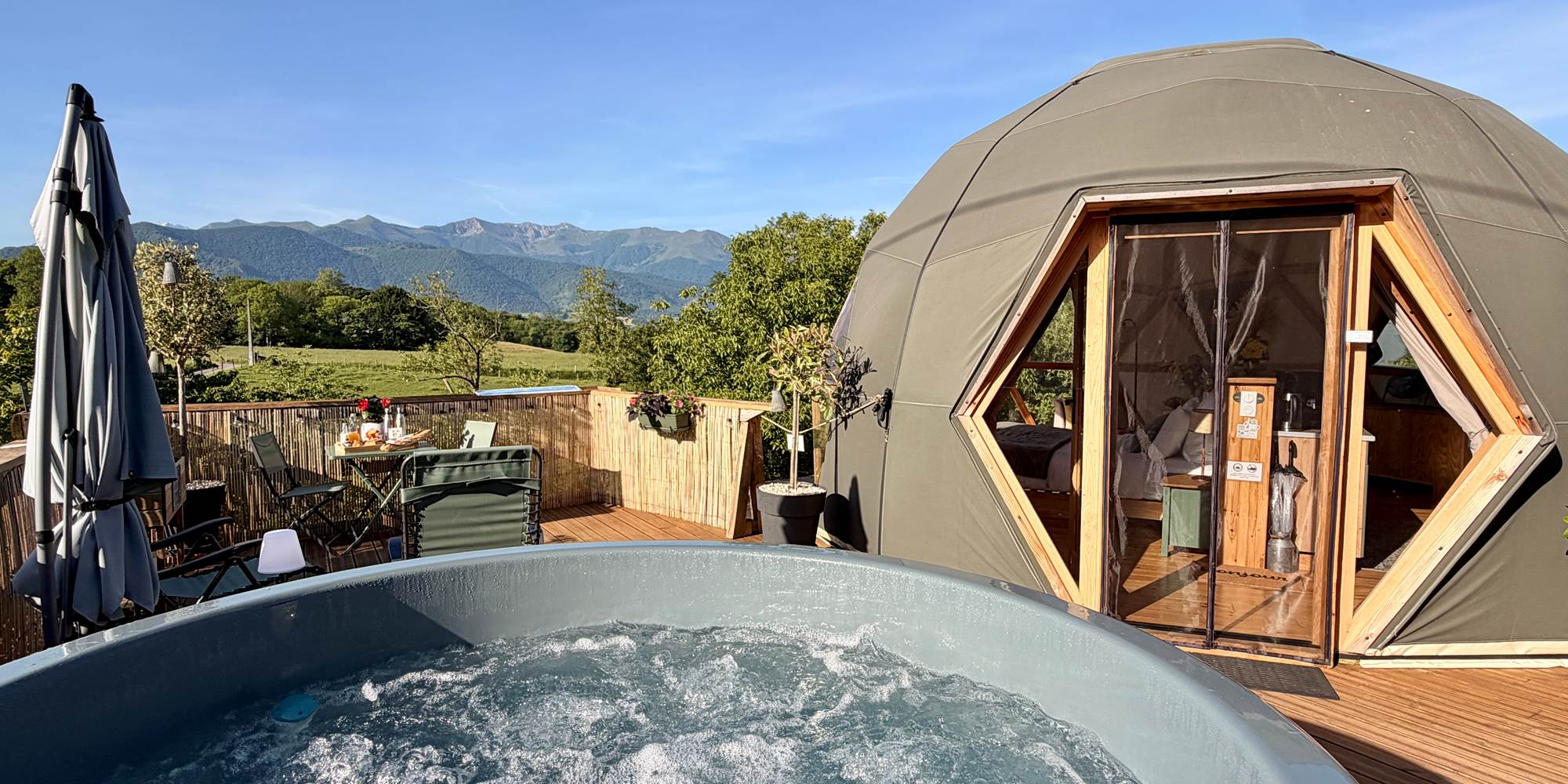 Bain nordique avec vue sur les Pyrénées