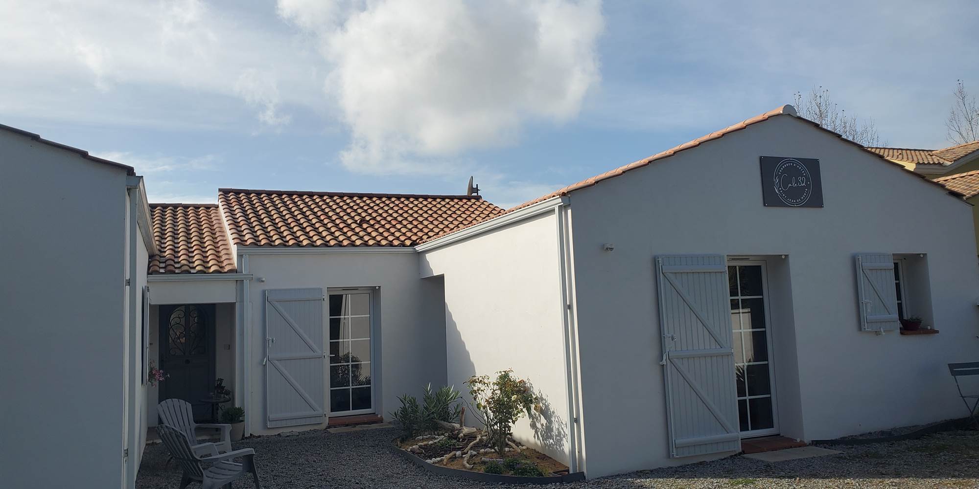 maisondhotes-parking-vueforet