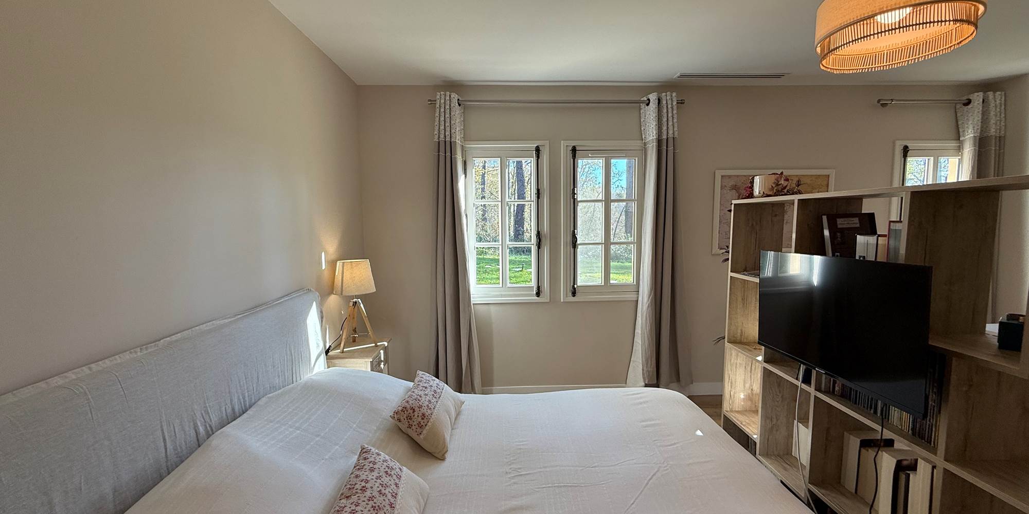 Lit et Bibliothéque suite Pierre