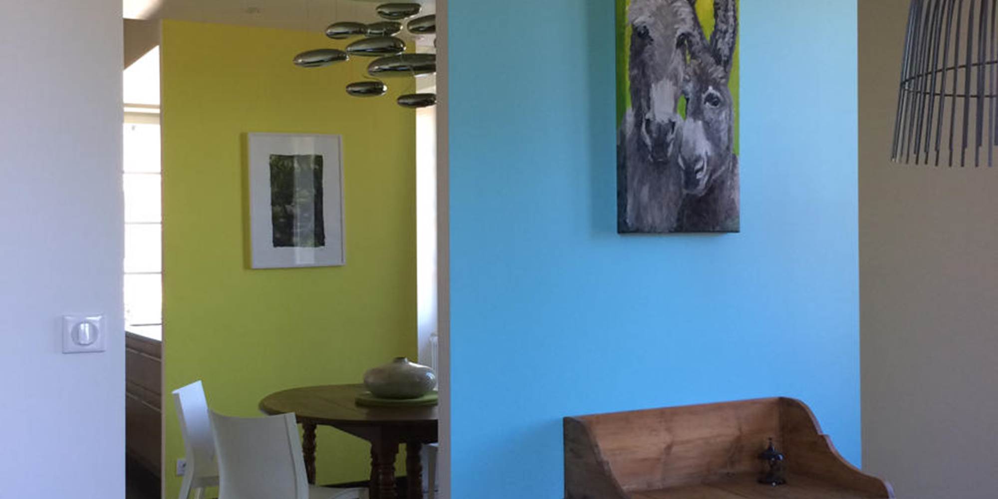 18_ Vue sur la salle à manger depuis la bibliothèque de La Terrasse