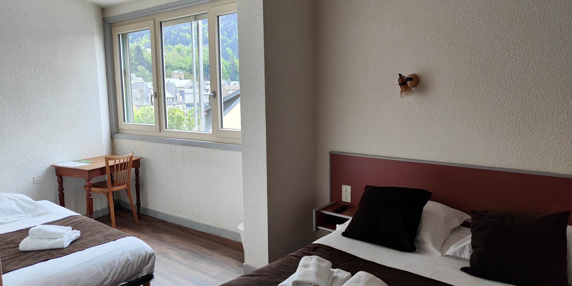Au_Val_Dore_La_Bourboule_Chambre.Triple.