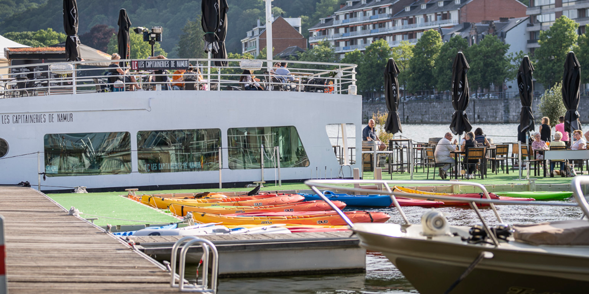 Terrasse-flottante Les Capitaineries de Namur