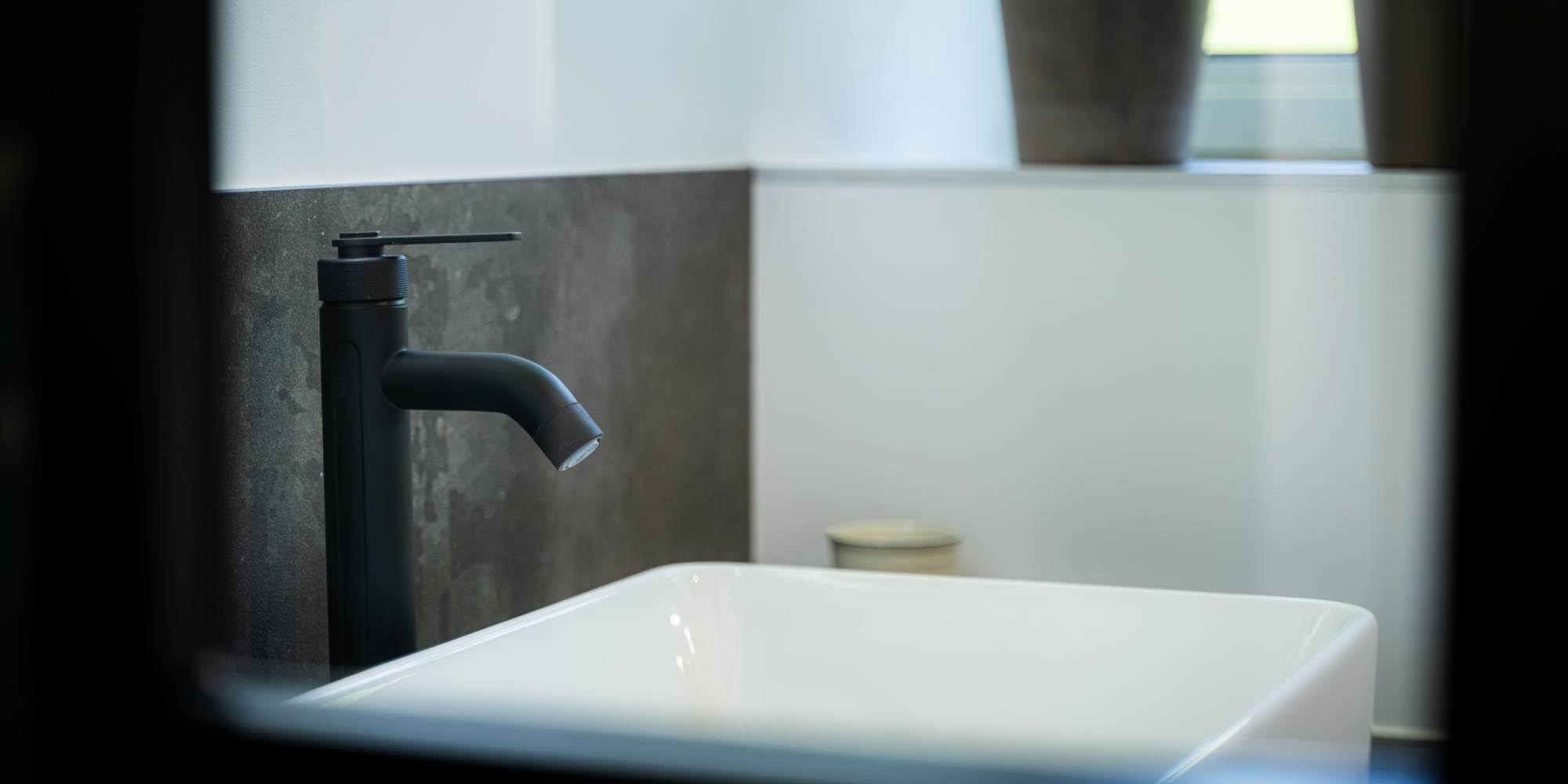 Chambre les fougères: le lavabo