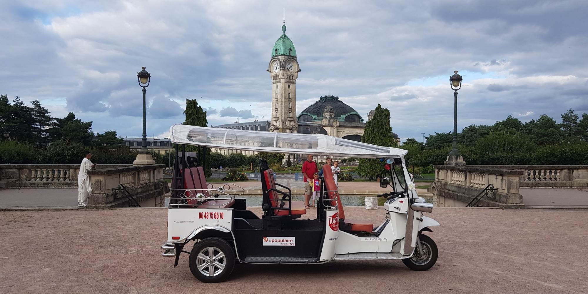 tuk tuk de Limoges  champ de Juillet Limoges gare