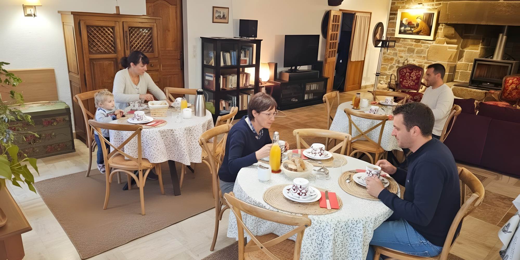 le-petit-déjeuner-bed-and-breakfast-saultchevreuil-villedieu