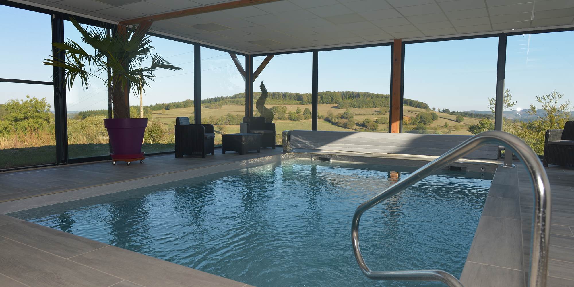 Piscine intérieur chauffée