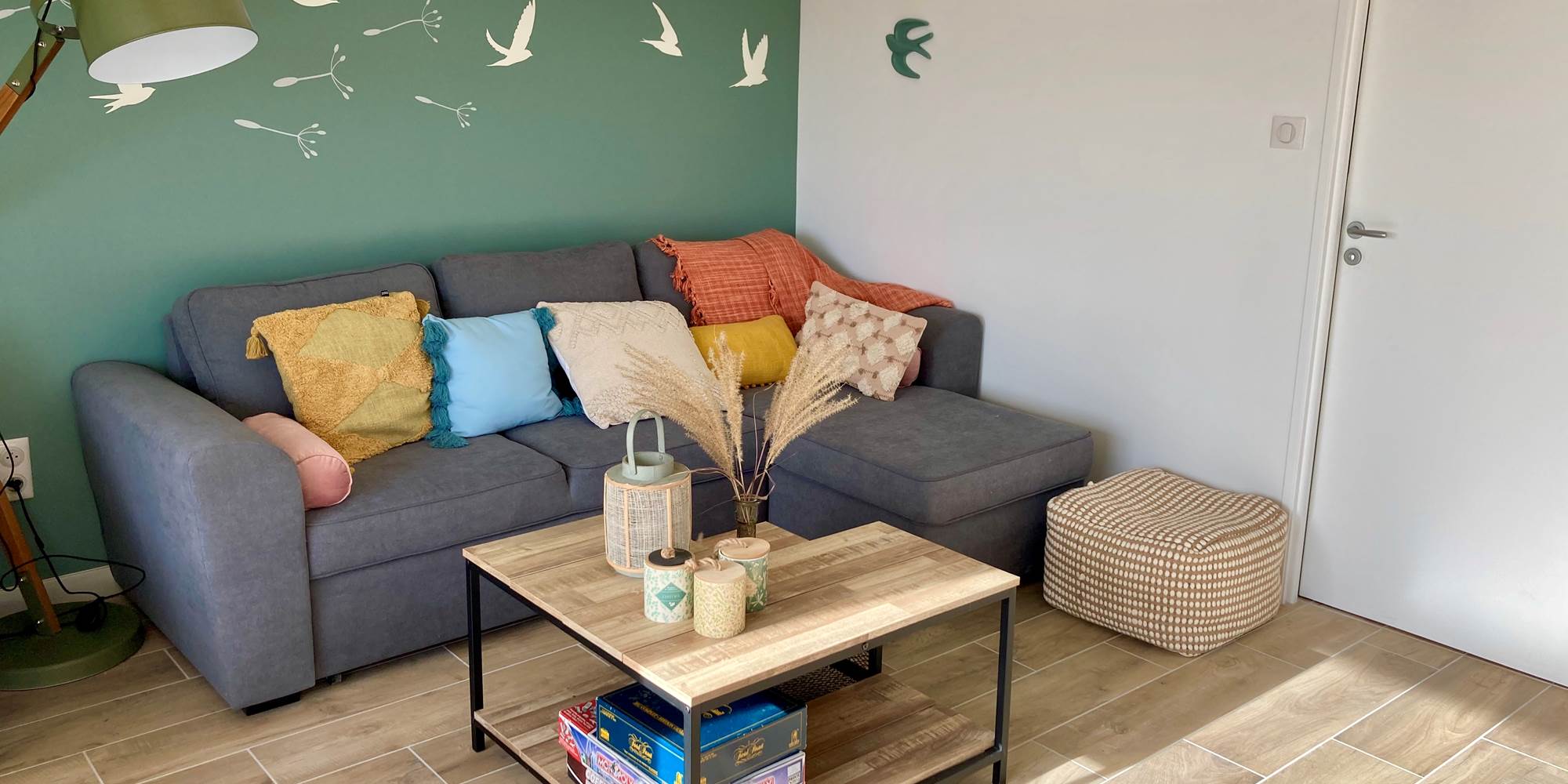 Salon avec canapé-lit