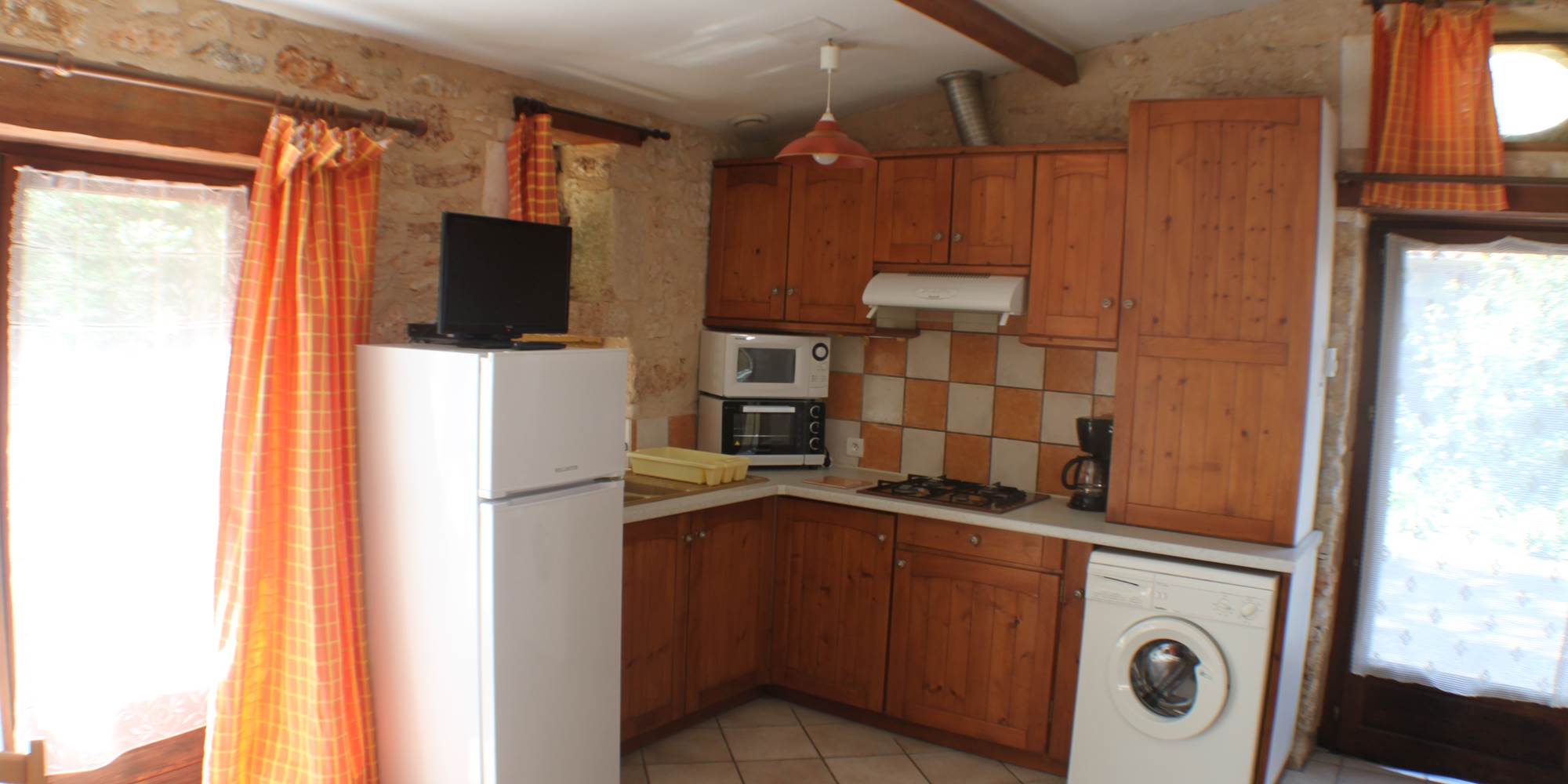 Petit gite cuisine - Little cottage kitchen