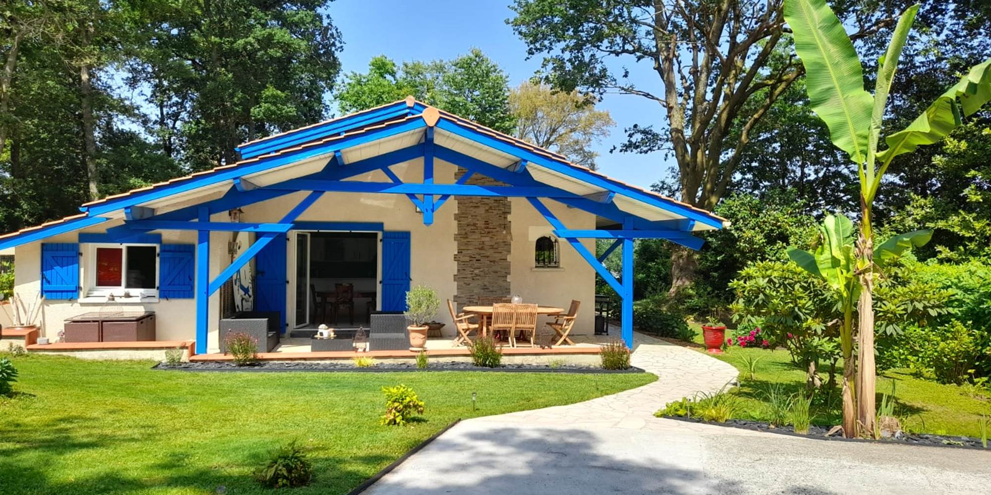MAISON