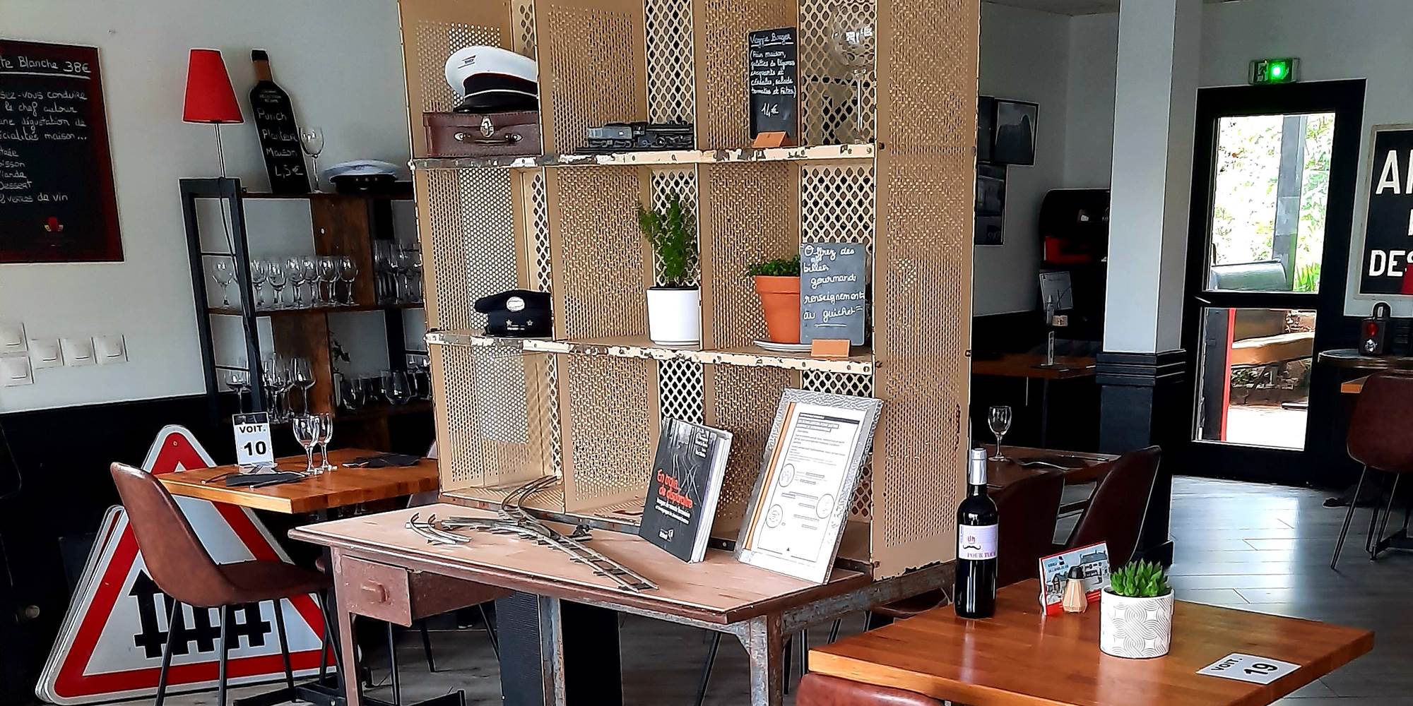salle buffet de la gare