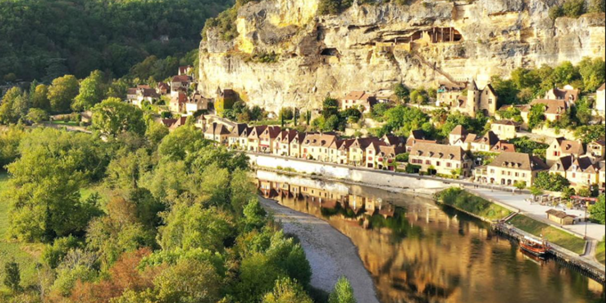 Parcours Laroque-Gageac - Saint-Cyprien, rochers de Laroque-Gageac et château de Castelnaud