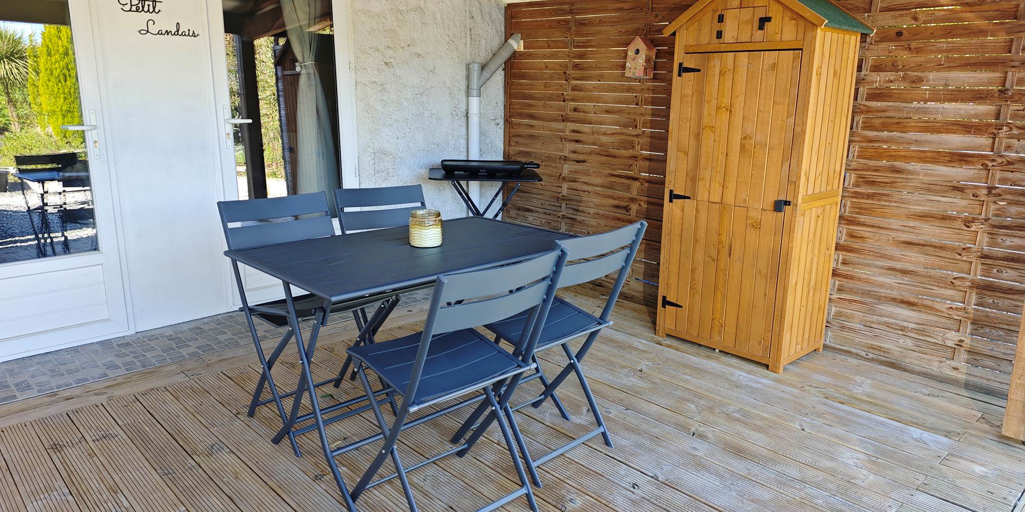 Table exterieure privée