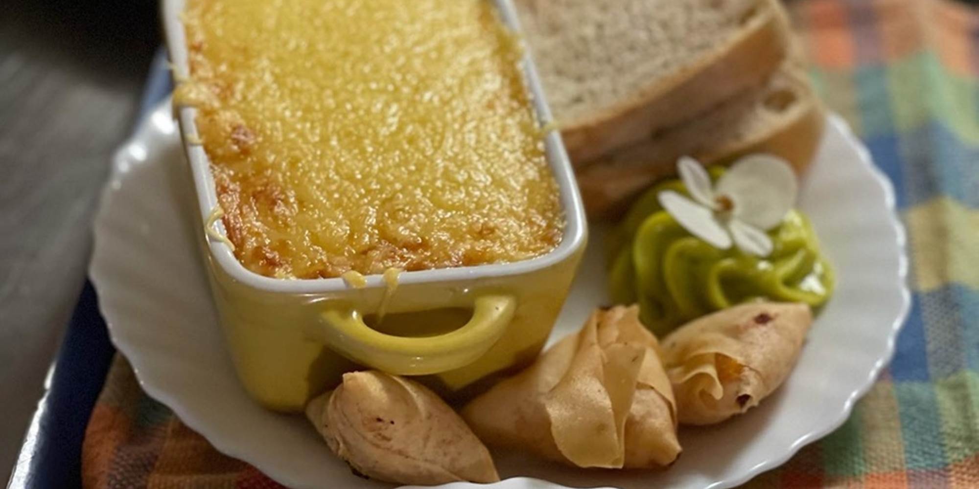 ADCE9372-47C5-4209-BD66-59ACEB20C957_1_105_c