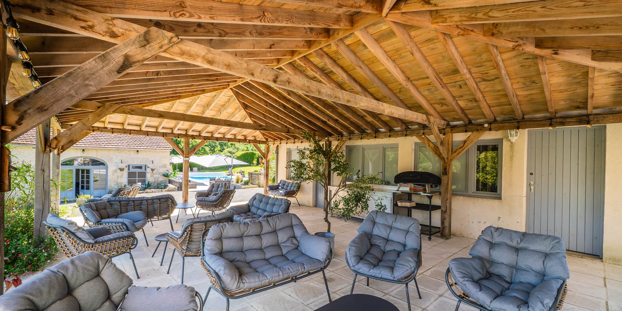 Covered terrace 5