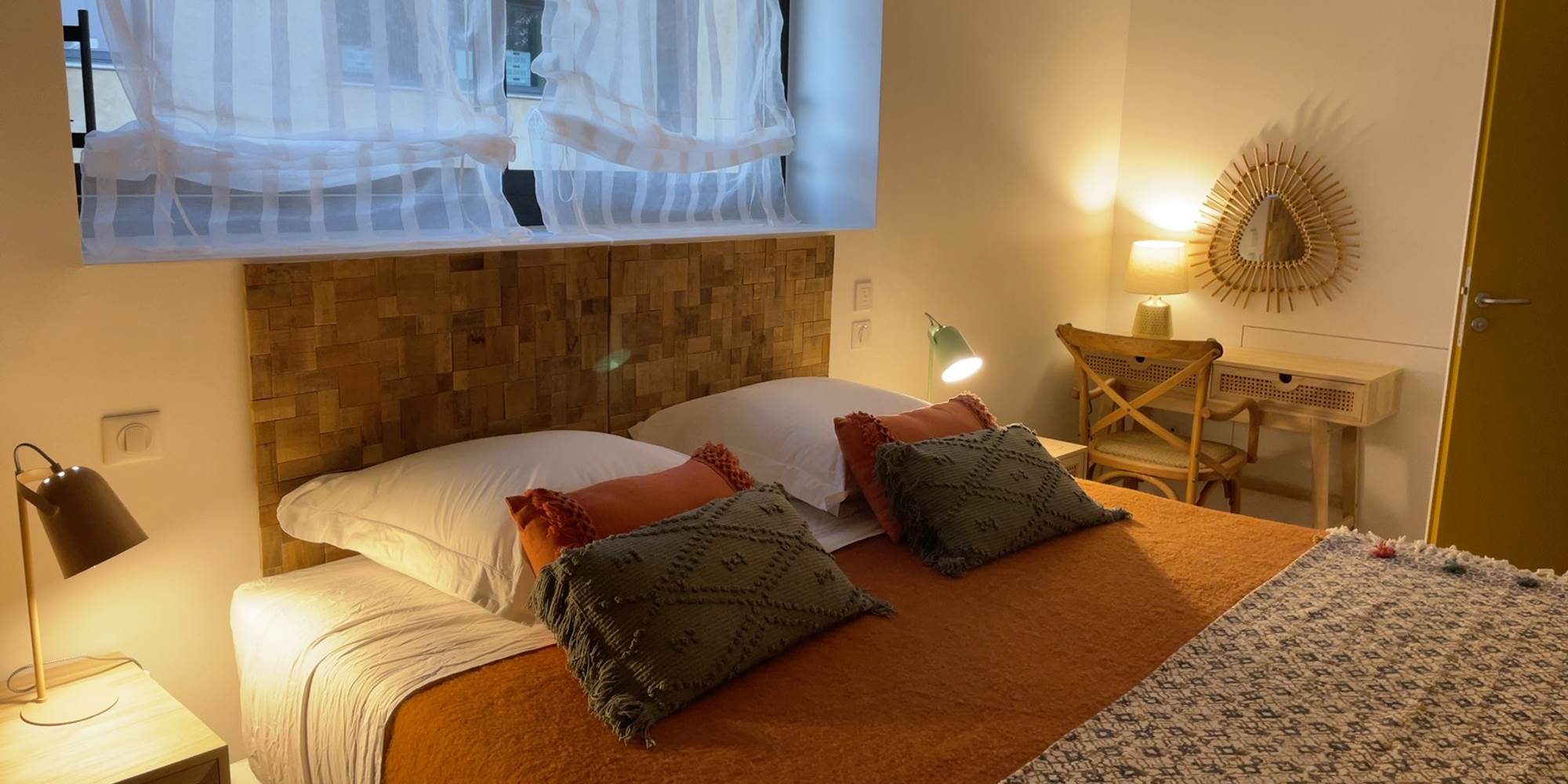 chambre numéro 2 lit king size