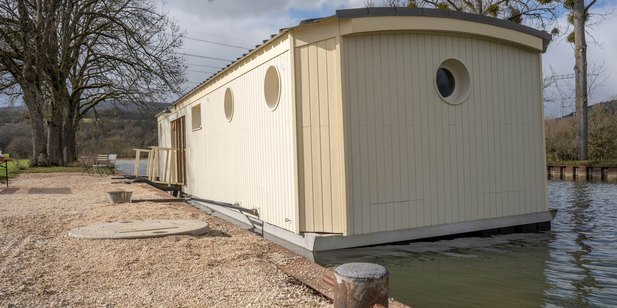 Gîte insolite flottant pour 2 à 4 personnes