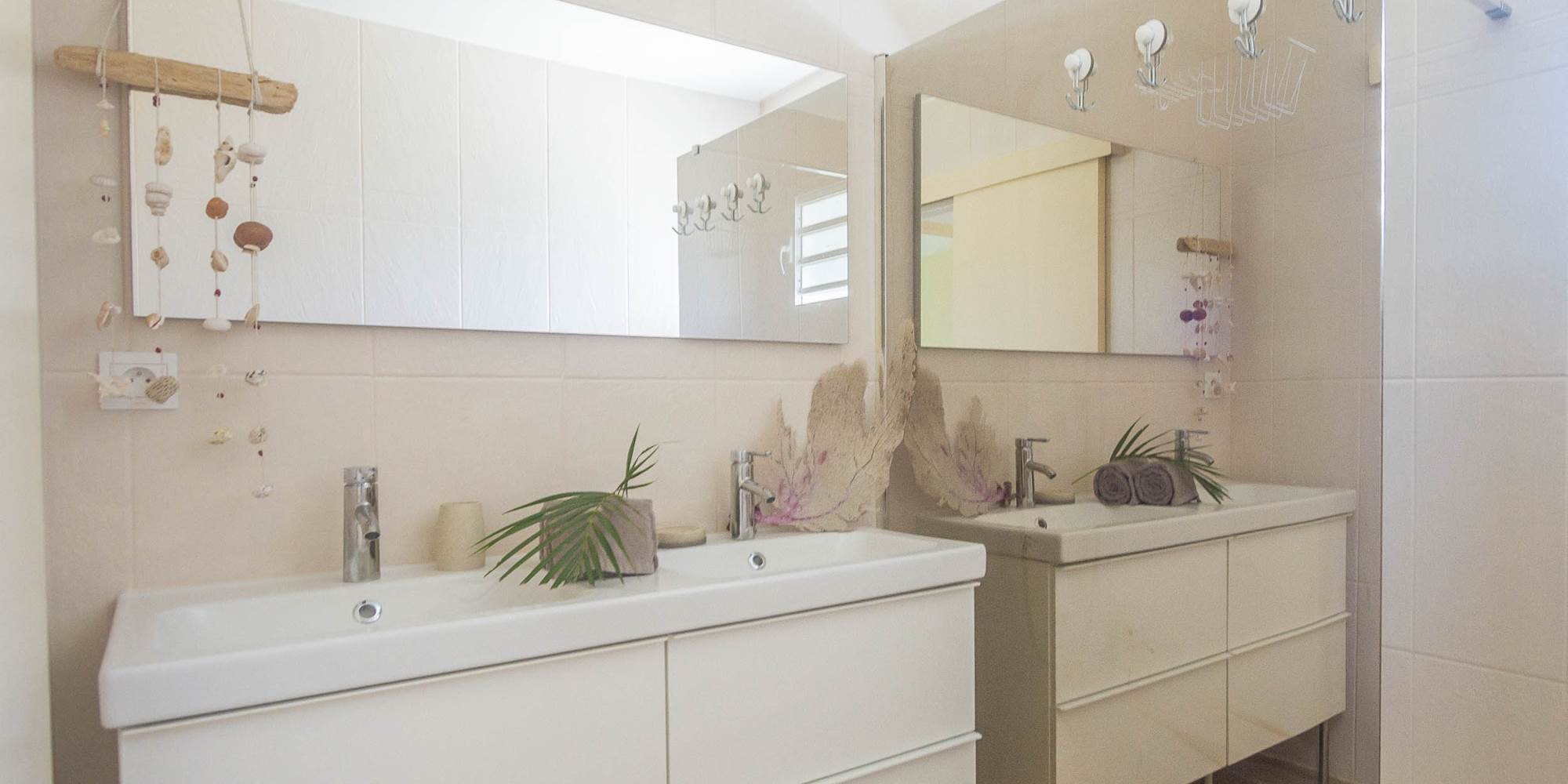 Salle de douche commune