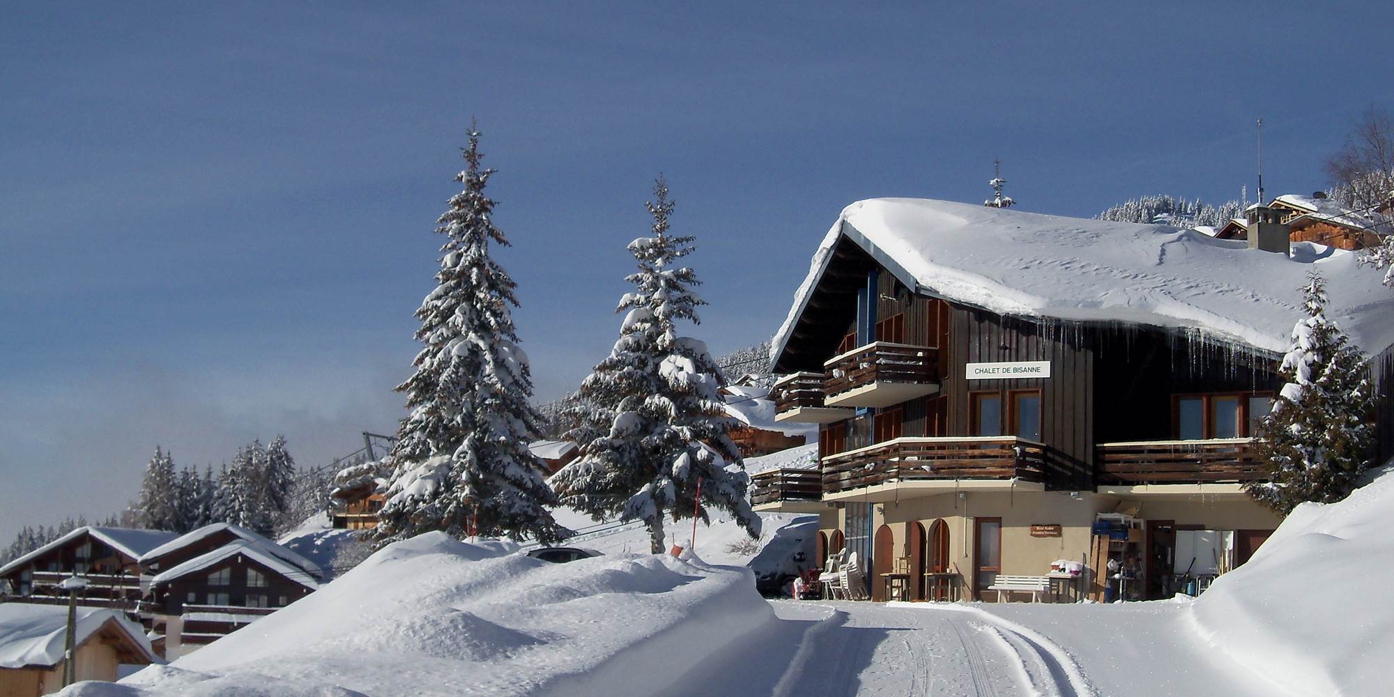 Accès par la route au chalet