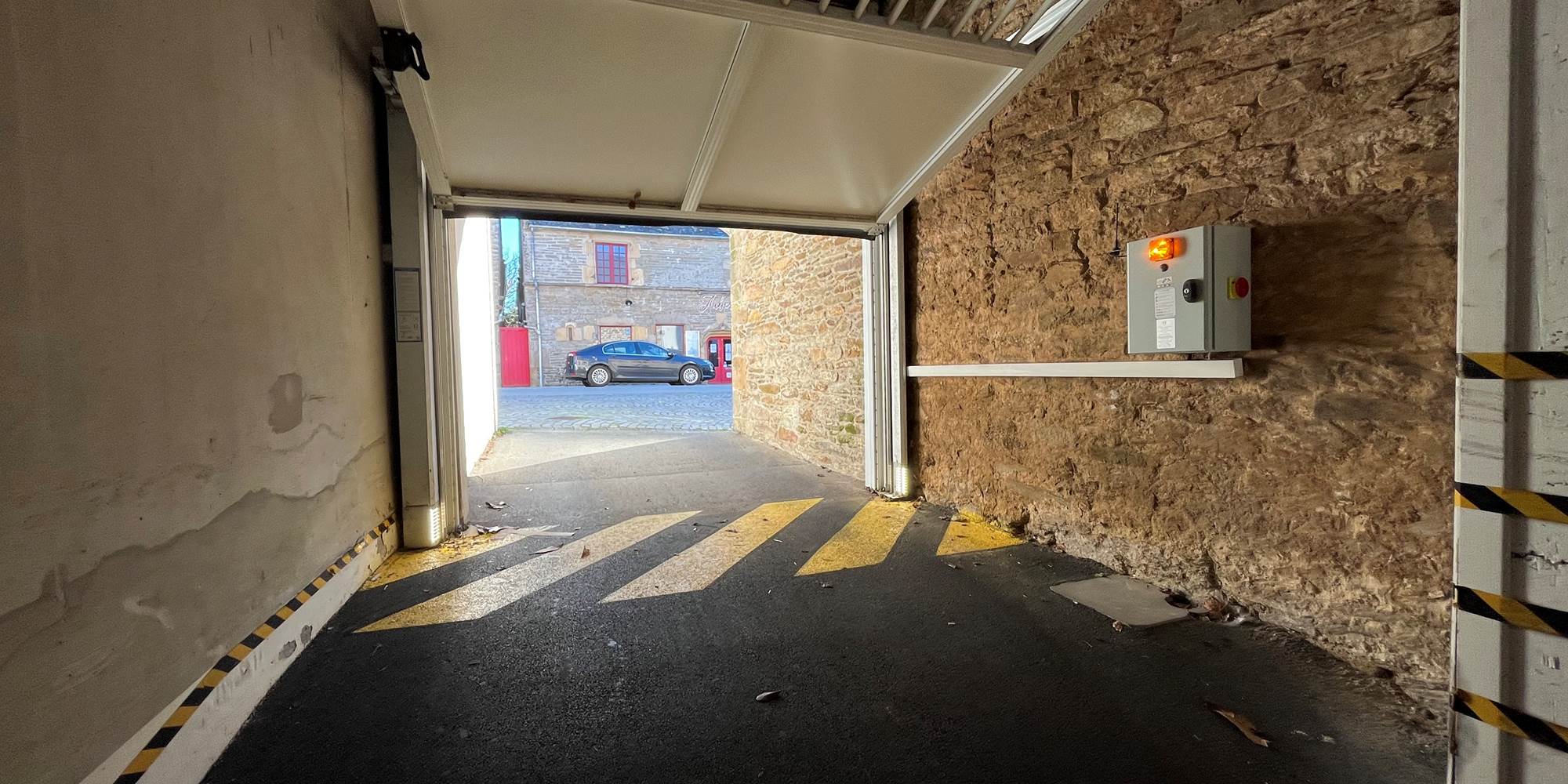 Entrée parking privé