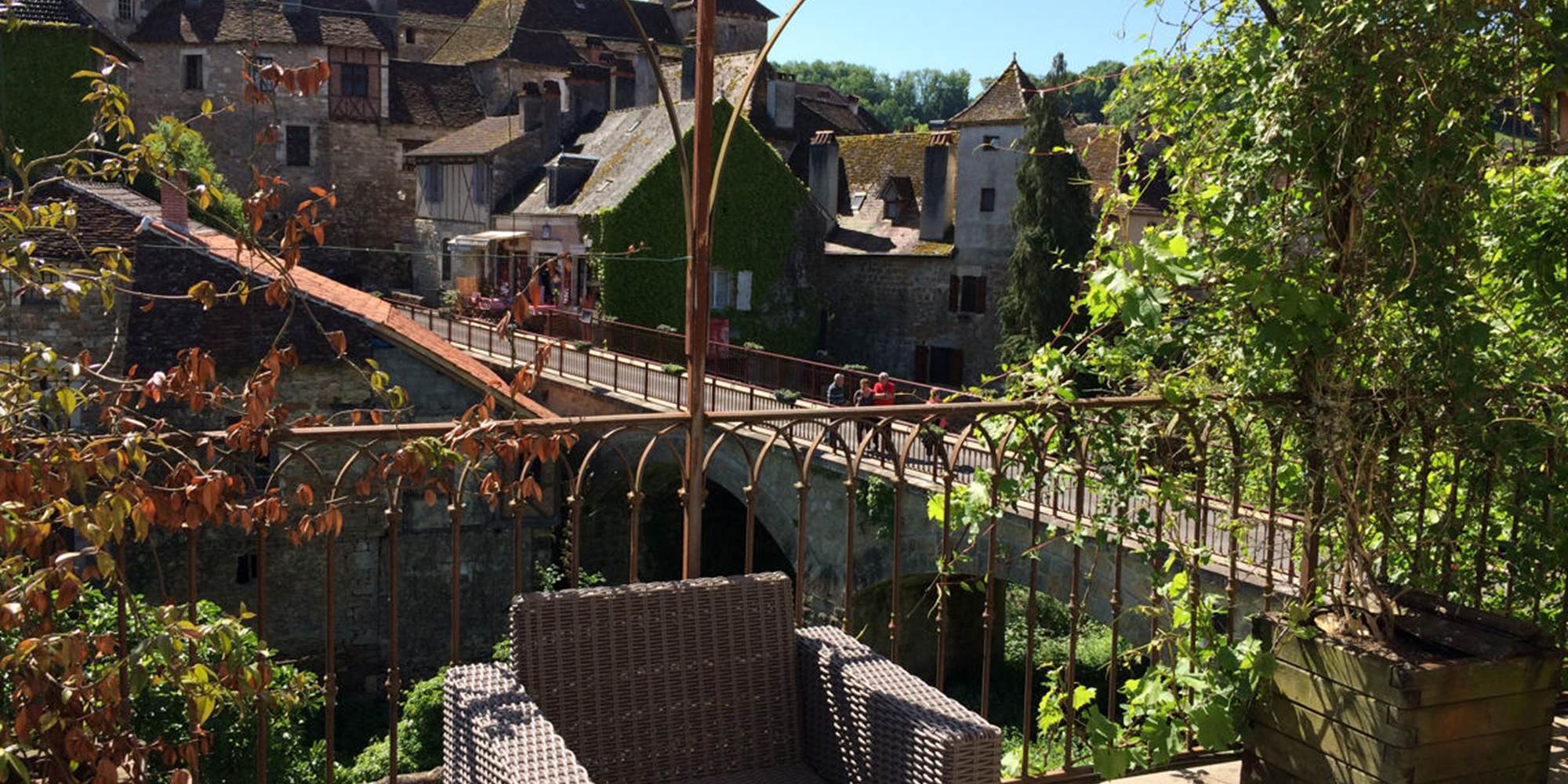 12_ Vue sur le village de Carennac