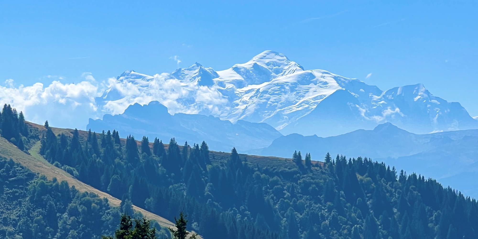 Vue du Mont Blanc depuis le Char des Quais le 31 Août 2022