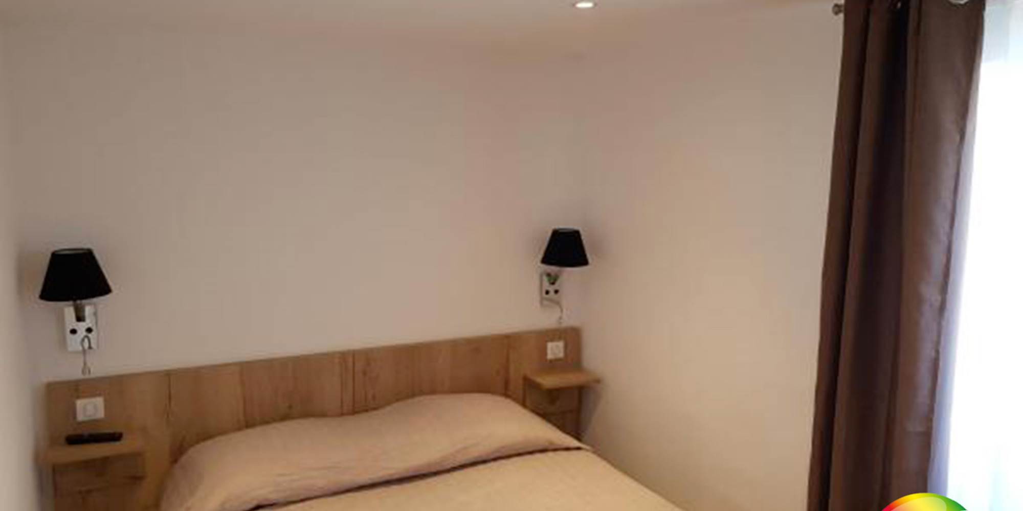 chambre-privee-chez-l-habitant-rue-st-dominique-vue-sur-mer-l-escale-bonifacio-gay-friendly