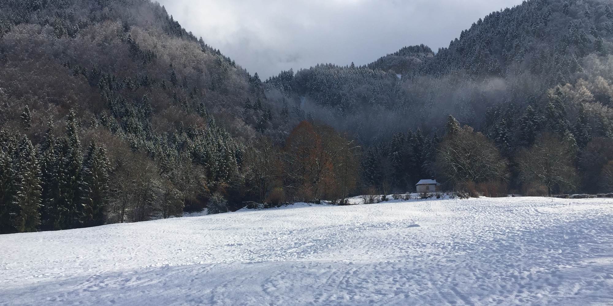 panorama-hiver-neige-gruyere-weekend-nature-montagne-suisse