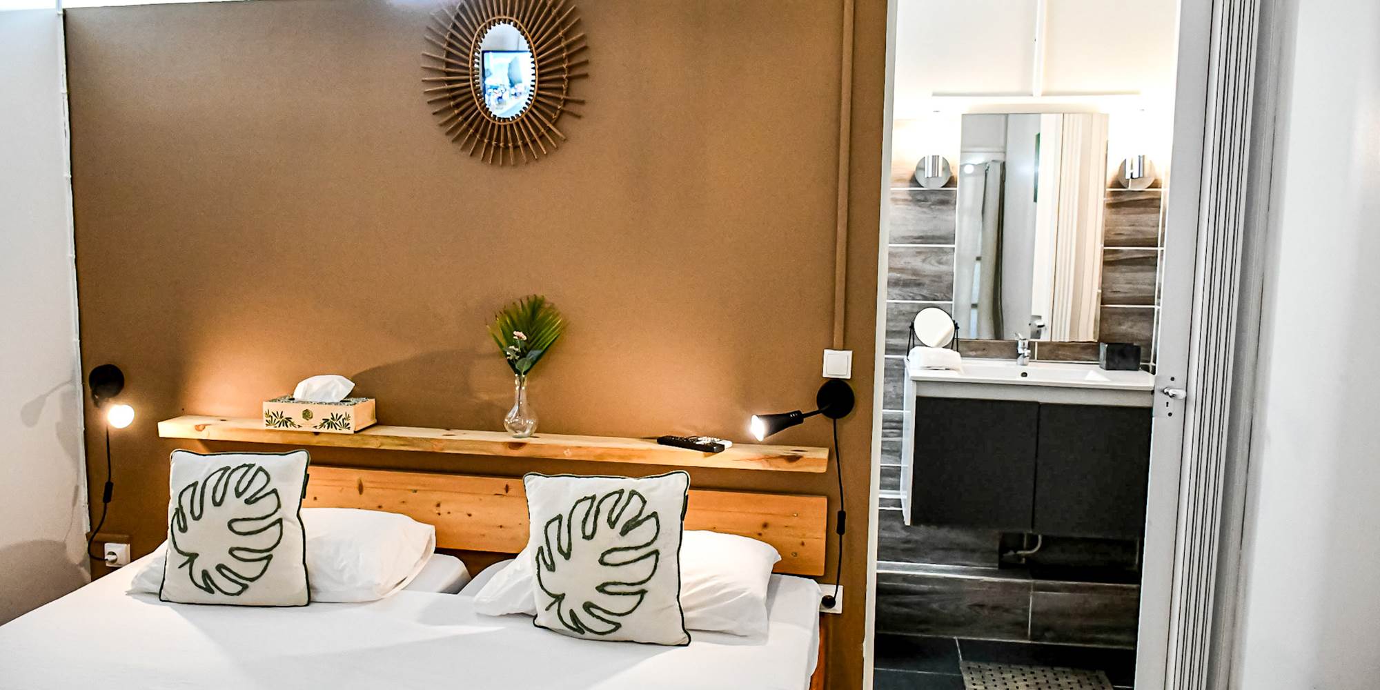 CHAMBRE HOTEL DESIRADE