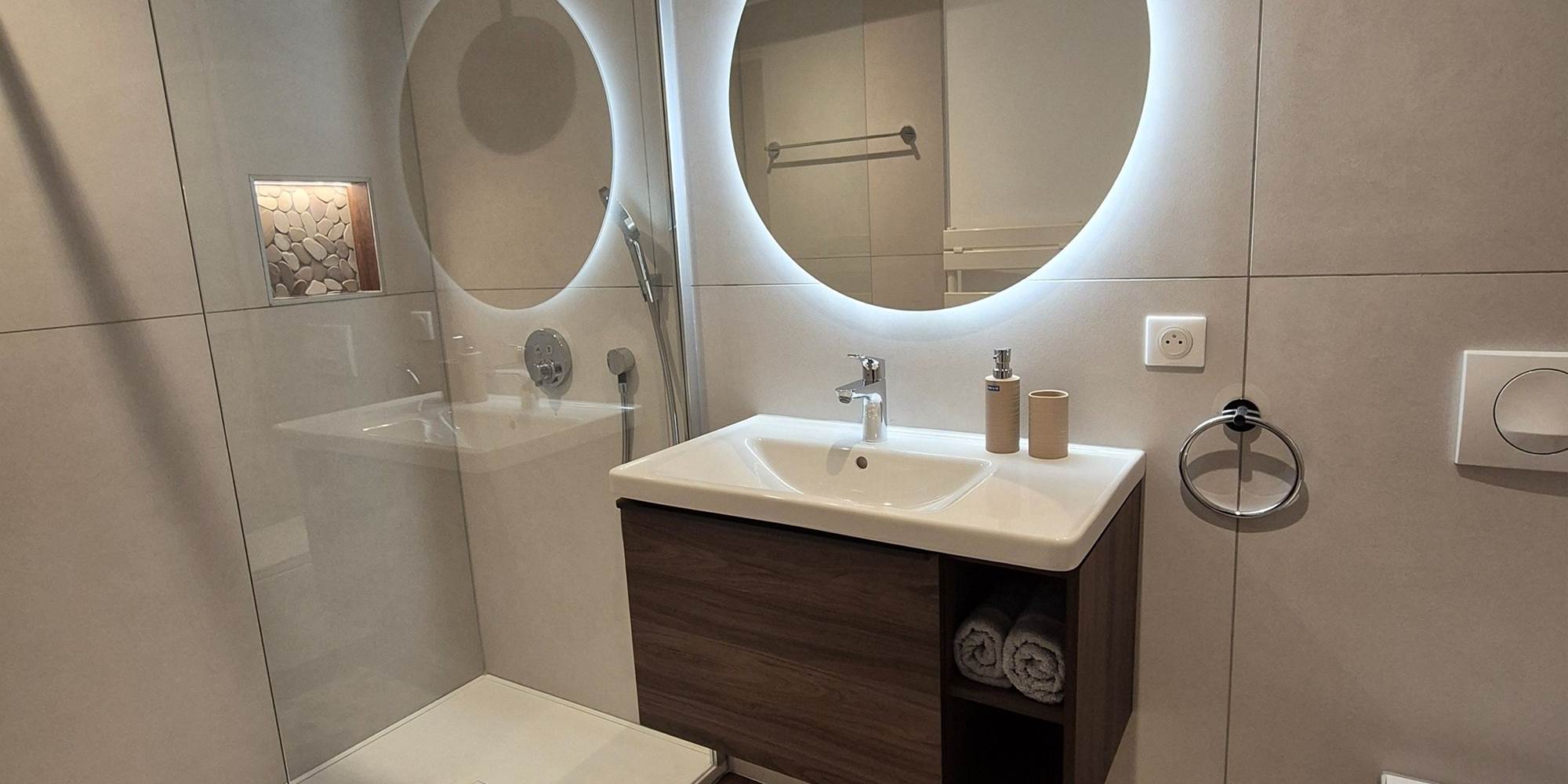 2024 !! Nouvelle Chambre Bacchus.