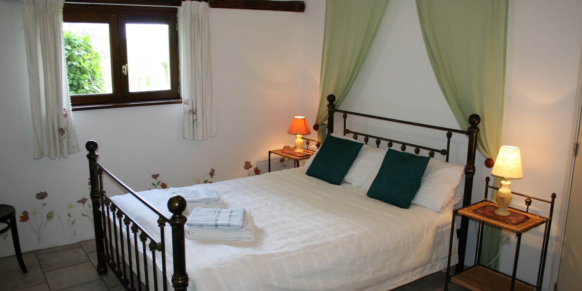 Gîte La Marteille - Chambre avec lit double Rdc
